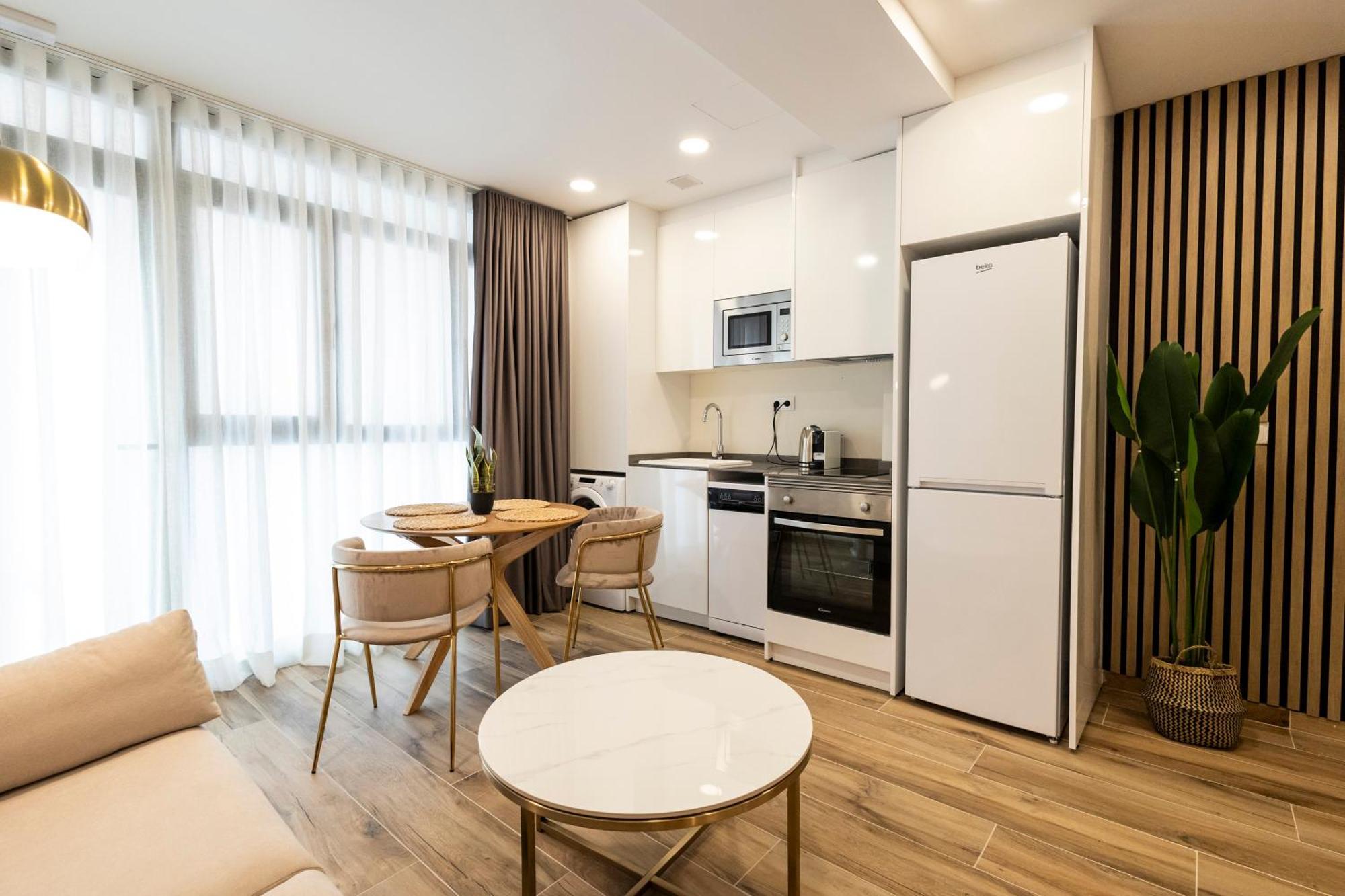 Cortes Suites By Concept Flats Valencia Eksteriør billede